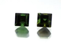 Турмалин;<br> Огранка "Квадрат";<br> хромово зелёный;<br> 6.0х6.0 мм;<br> вес одного камня 1,31 карат